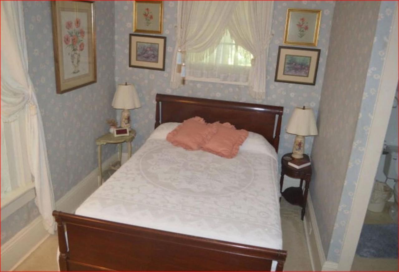Franklin Terrace Bed And Breakfast Bagian luar foto