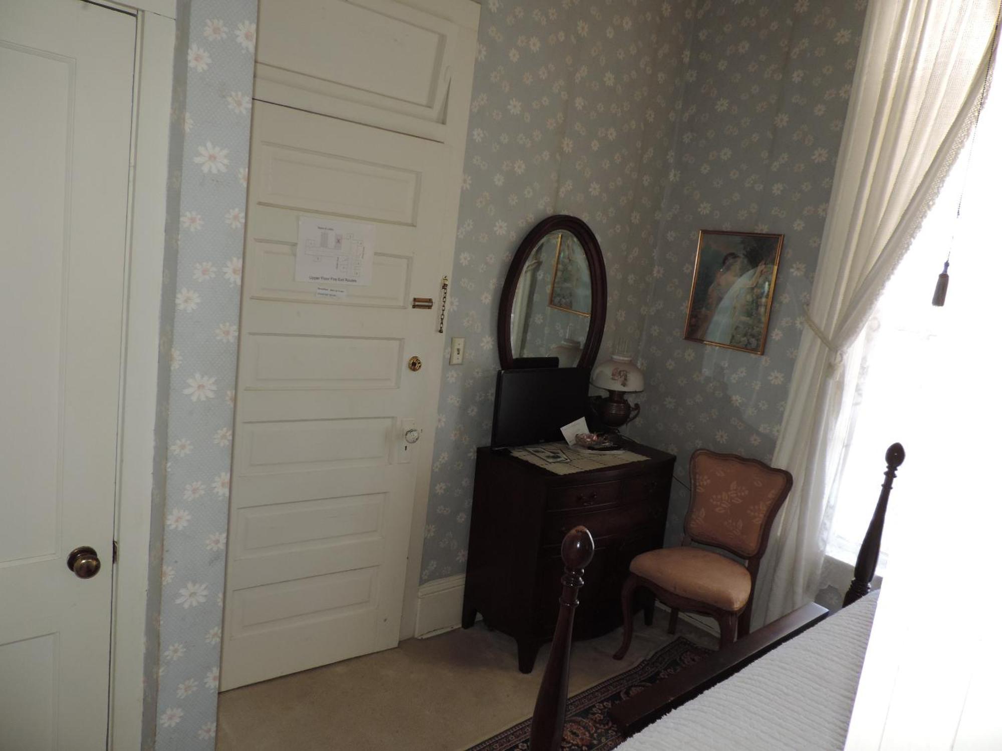 Franklin Terrace Bed And Breakfast Bagian luar foto